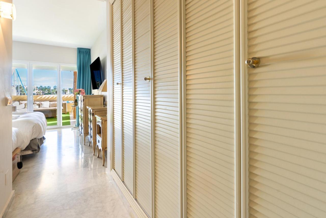 Wintowinrentals Luxury And Sea View Inside Puerto Marina Benalmádena Exterior foto